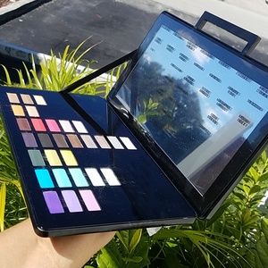 Brand New MAC 💥Accepting Offers 💥